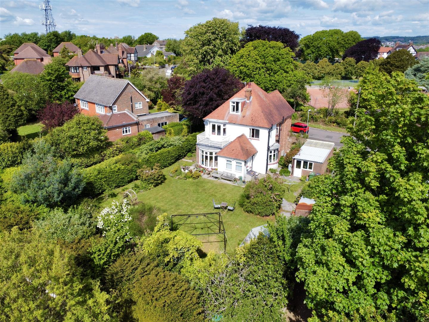5 bed property in Amherst Gardens, Hastings